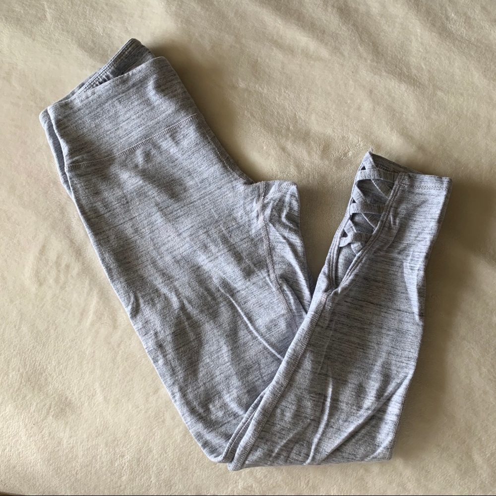Grey Cropped Athletic Capris Leggings